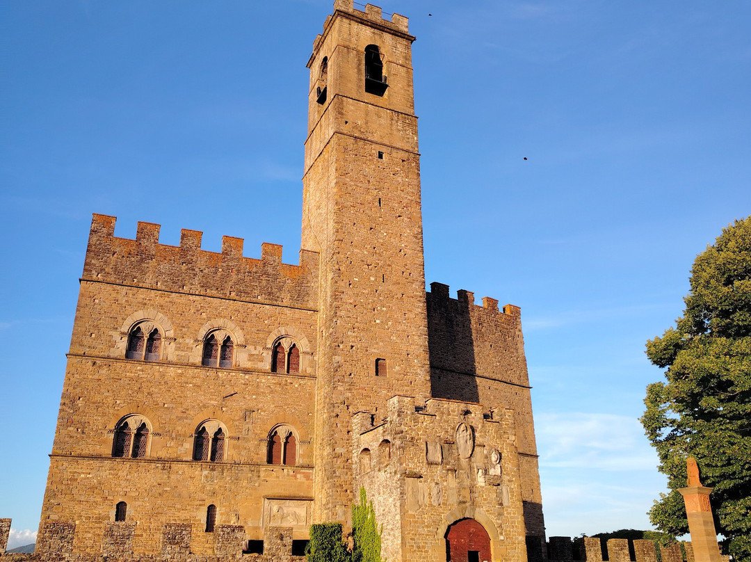 Castello di Poppi dei Conti Guidi-波皮必去景点