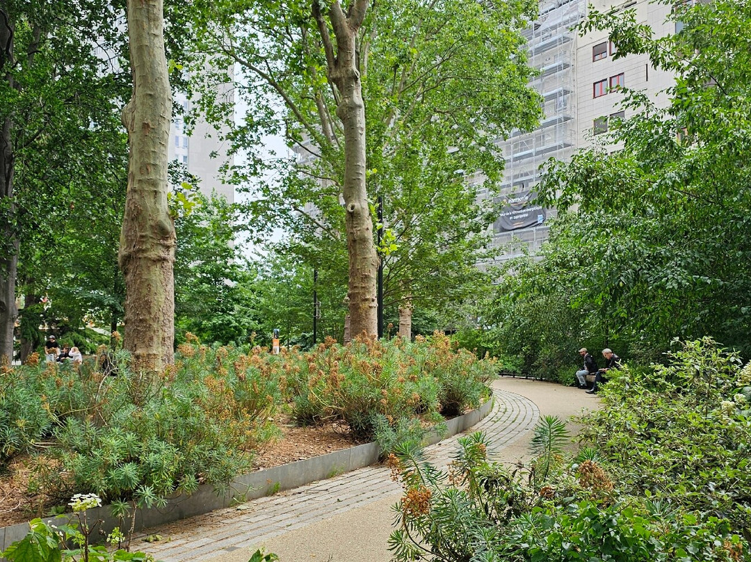 Parc Charras-Courbevoie必去景点