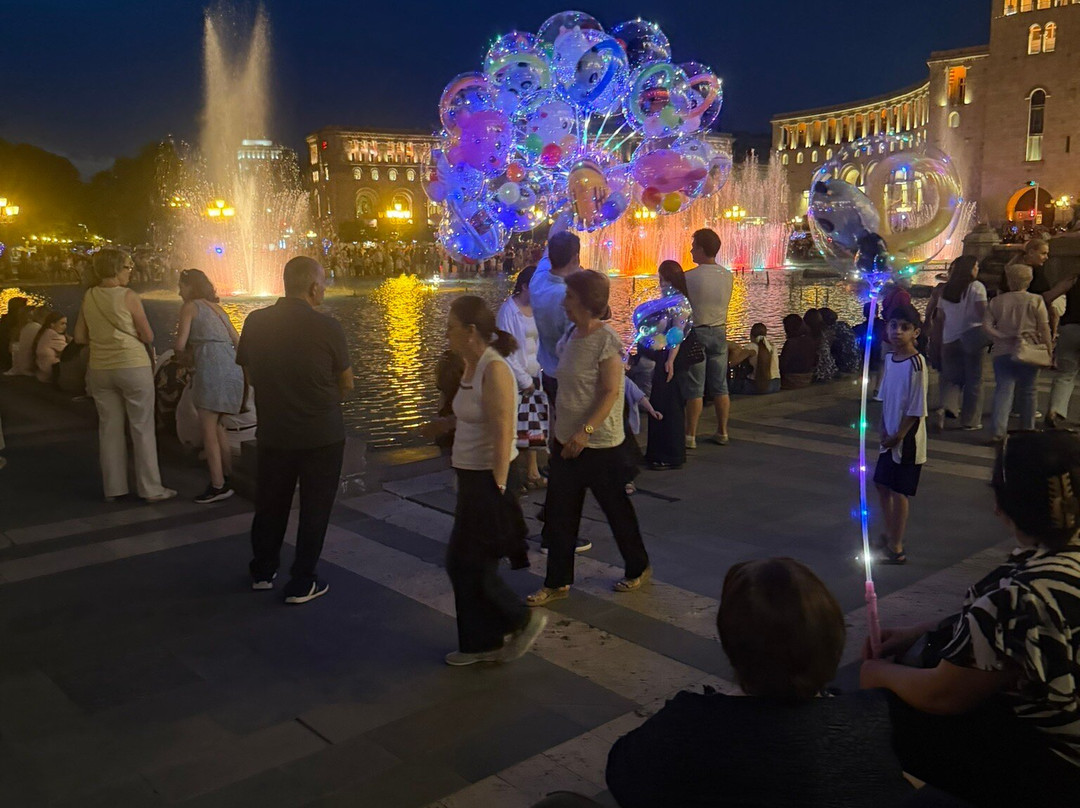 Republic Square-埃里温必去景点