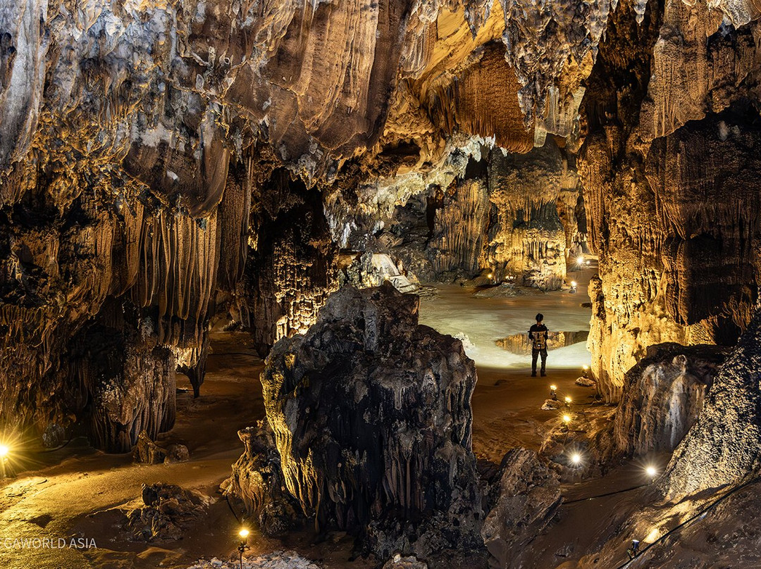 Tham Loup & Tham Hoi Caves-旺阳必去景点