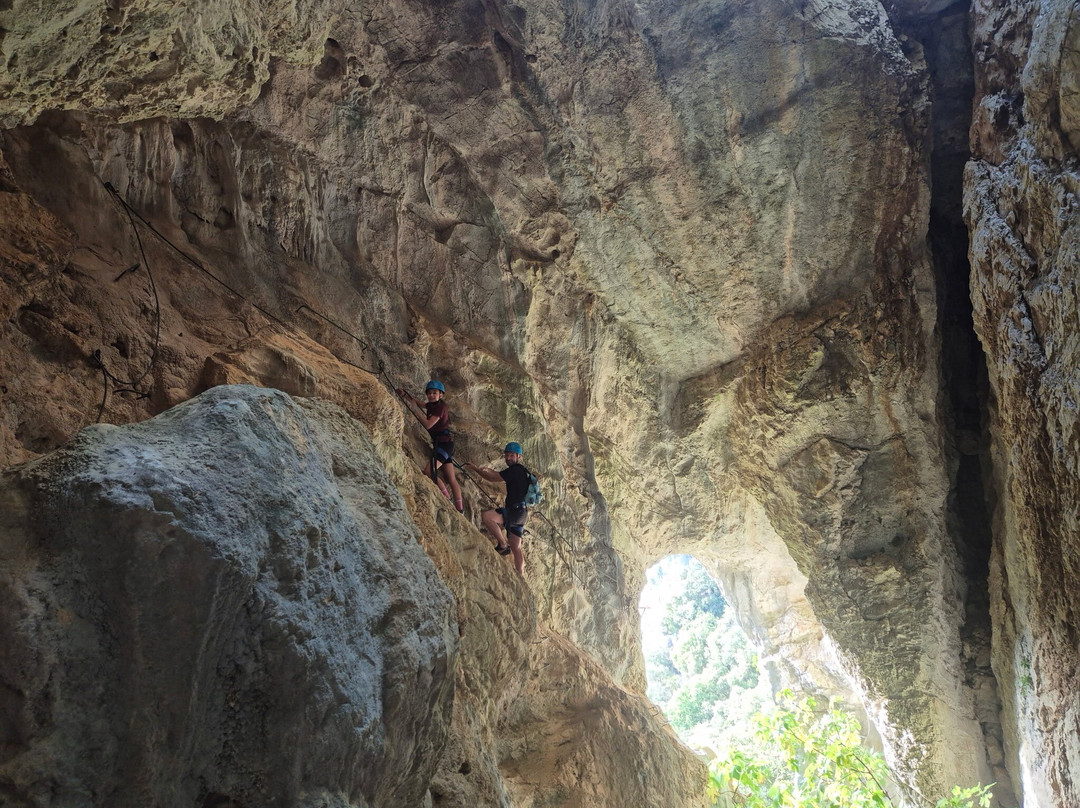 Bureau des Moniteurs de la Vallée de l'Herault-冈热必去景点