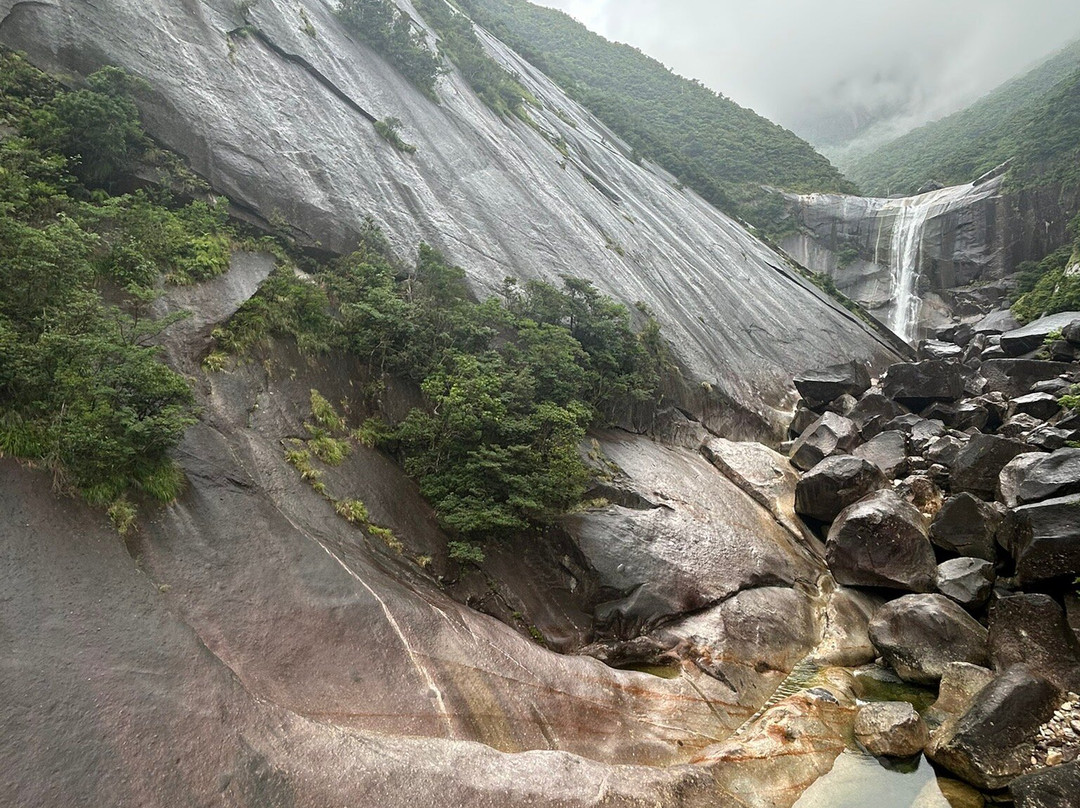 Sempiro Falls-屋久岛町必去景点