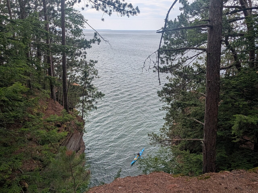 Meyers Beach Sea Caves-Bayfield必去景点