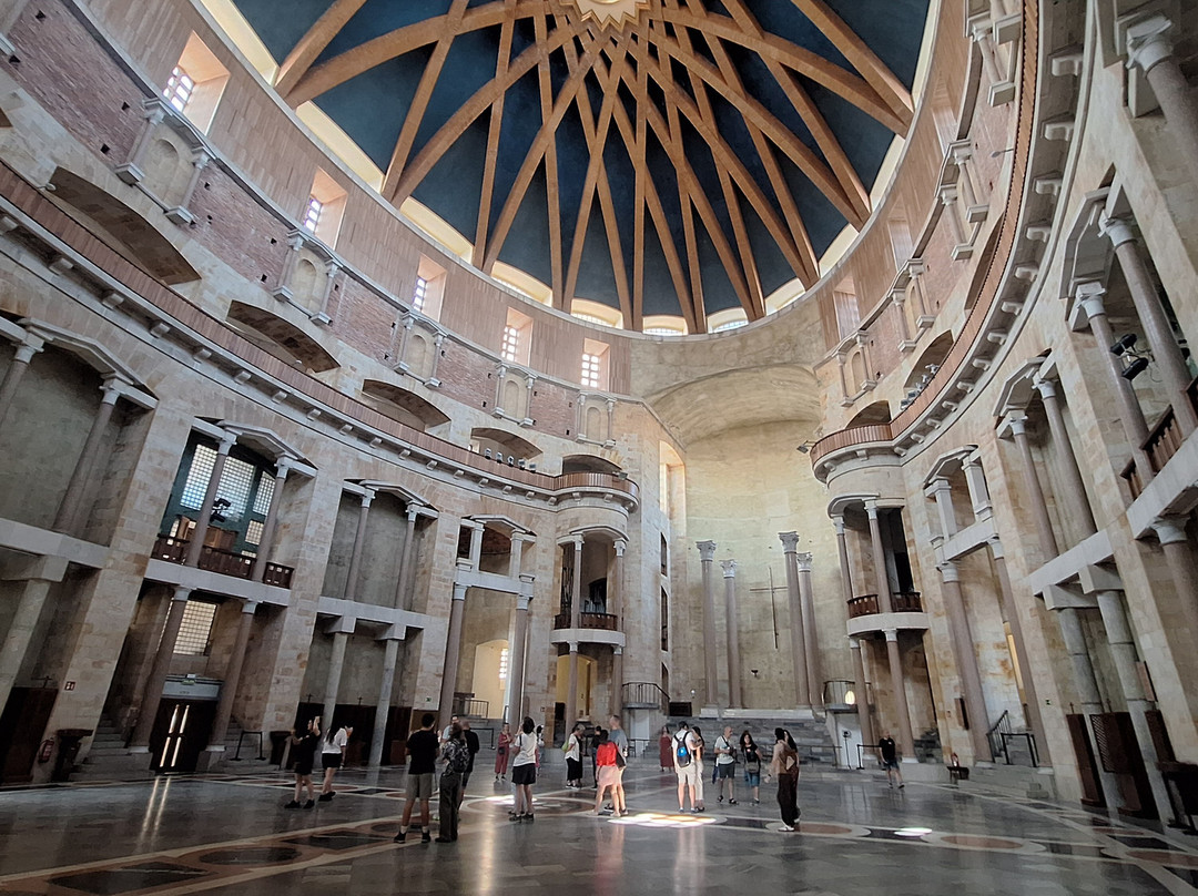Laboral Ciudad de la Cultura-希洪必去景点
