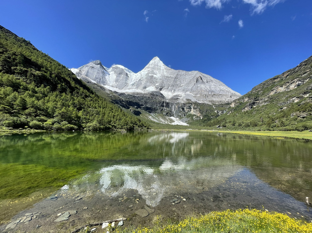 稻城亚丁风景区-稻城县必去景点