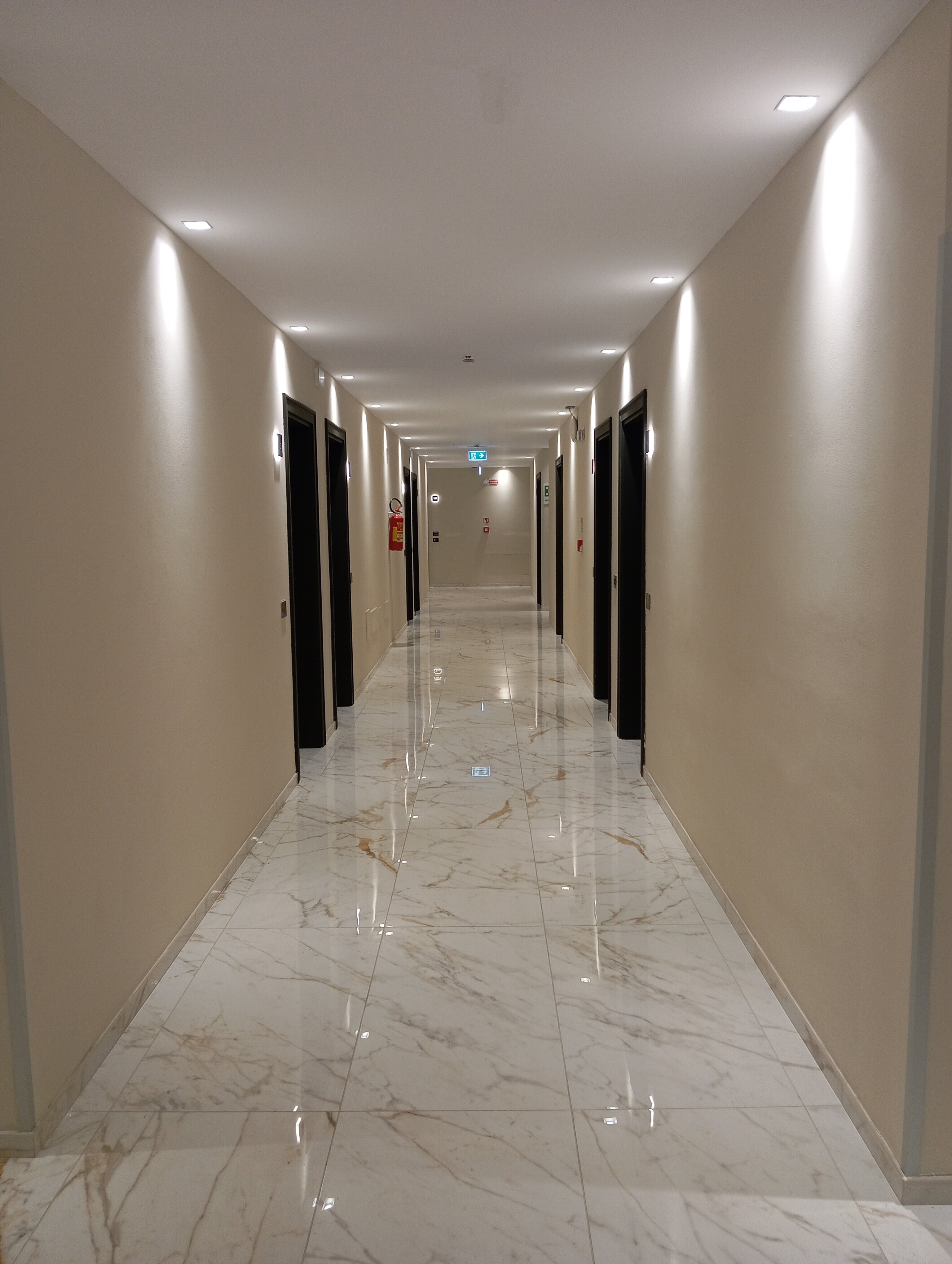 美利迪亚纳酒店-旅行者