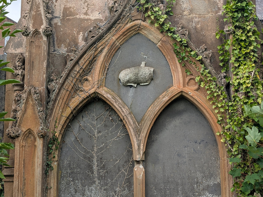 Friar's Bush Graveyard Cemetery Tours-贝尔法斯特必去景点
