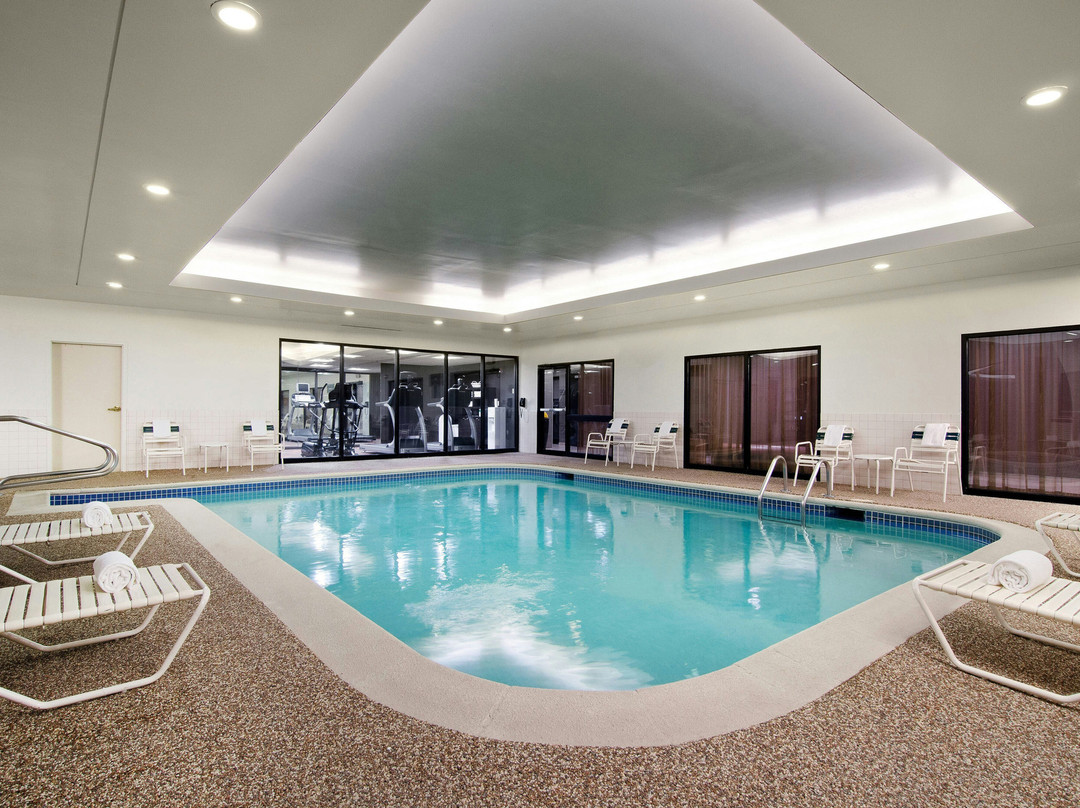 Earth City酒店住宿-Courtyard by Marriott St. Louis Airport/Earth City