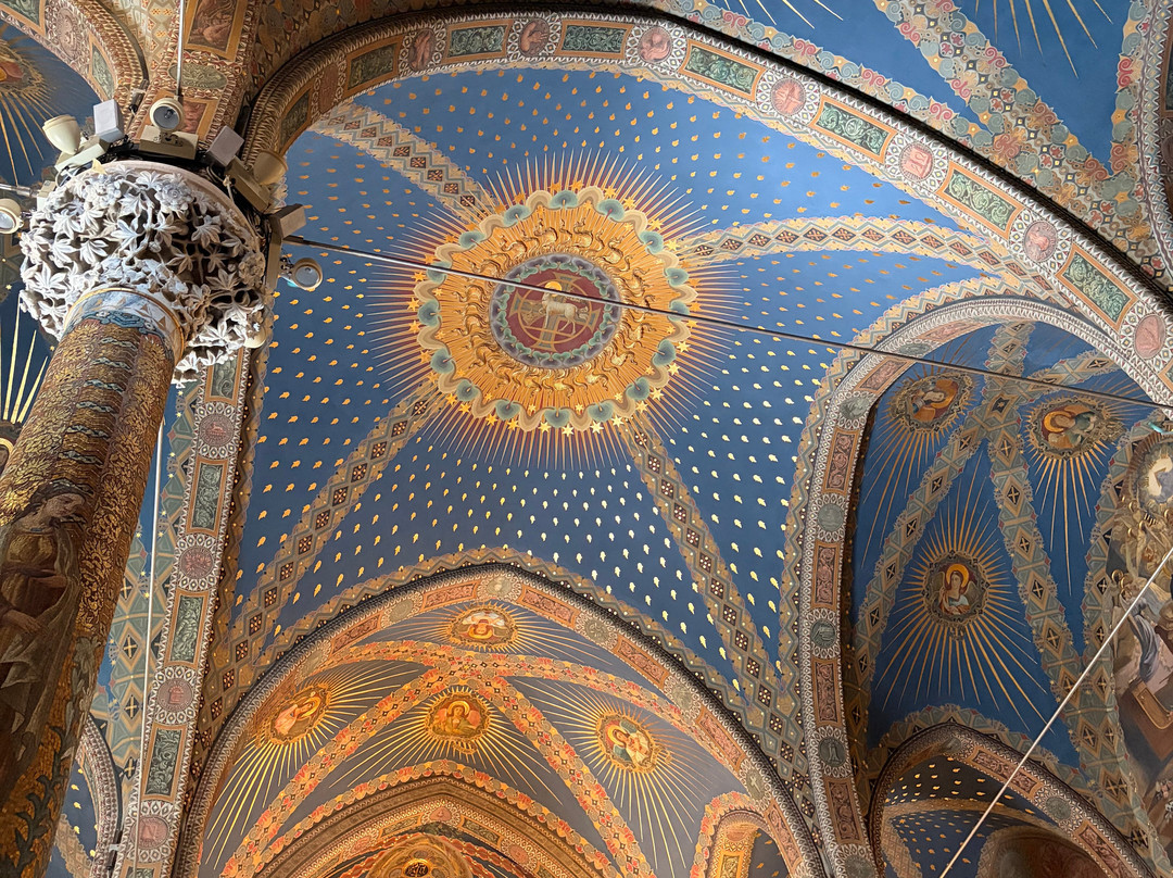 Santuario delle Sante Bartolomea Capitanio e Vincenza Gerosa-洛韦雷必去景点