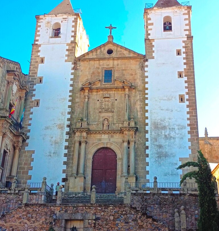 Estatua Ecuestre de Francisco Pizarro-特鲁希略必去景点
