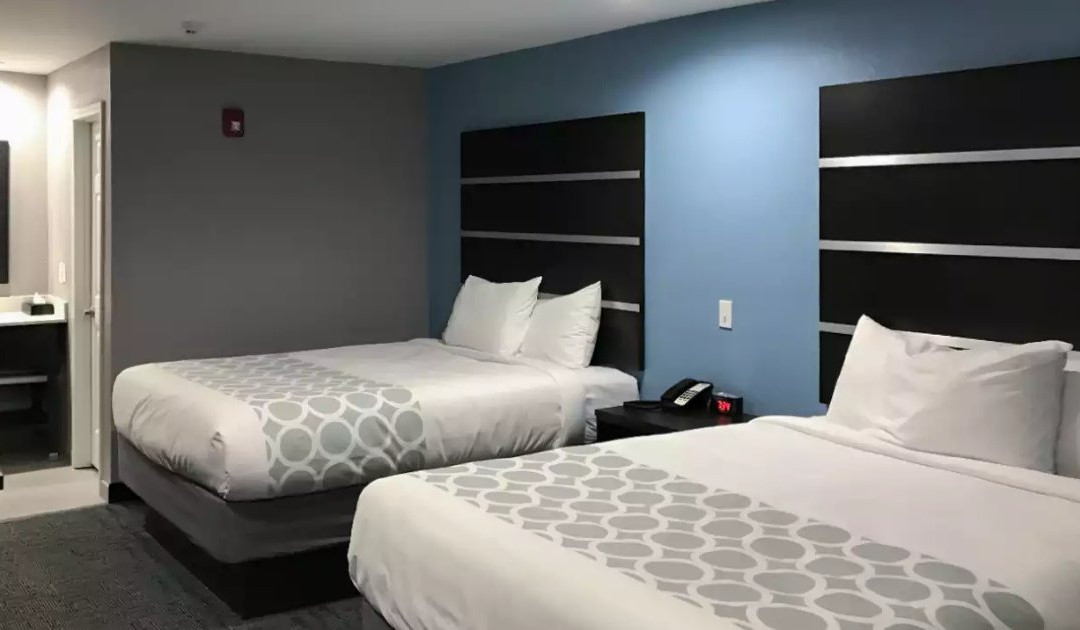 Rodeway Inn Calhoun South主图