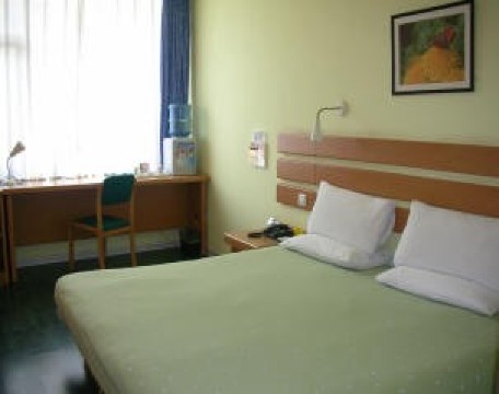 瑞兆快捷酒店-客卧