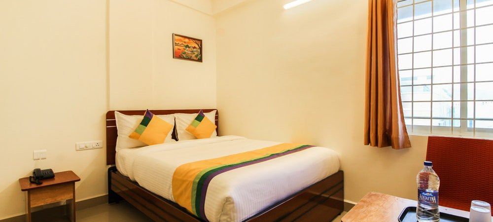 Itsy Hotels Riyas Grand