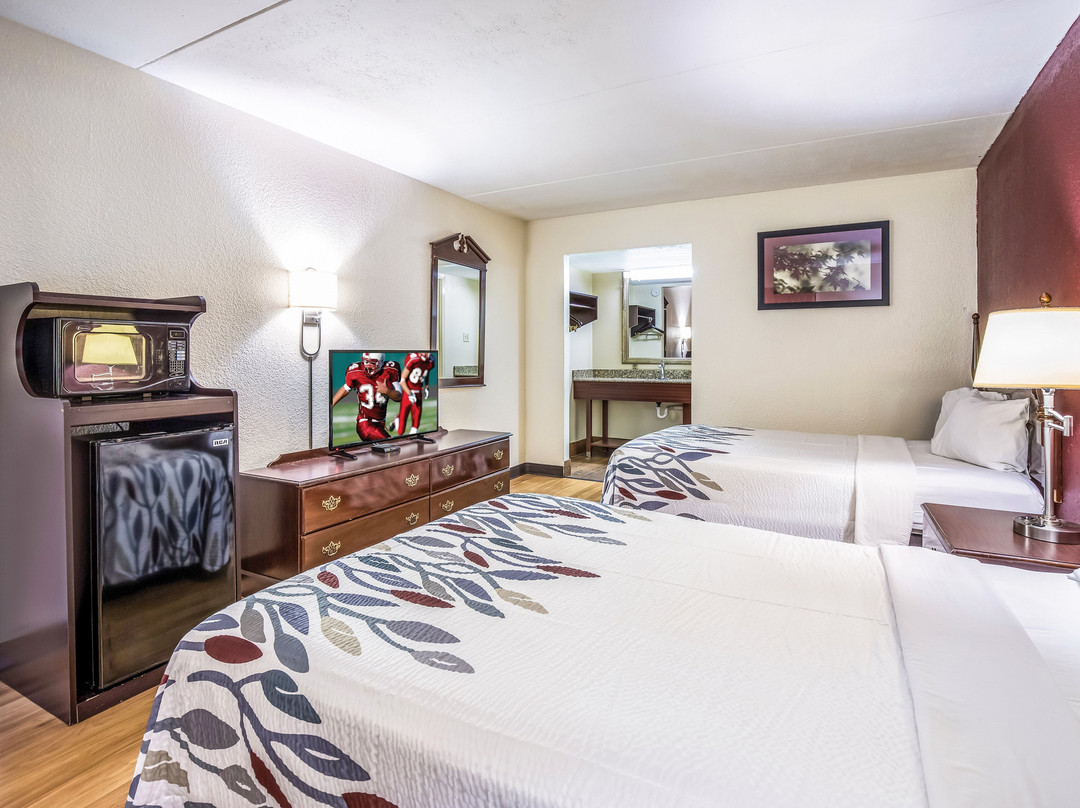 Red Roof Inn Caryville主图