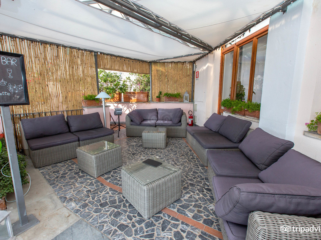 韦内雷港酒店住宿-Hotel Paradiso