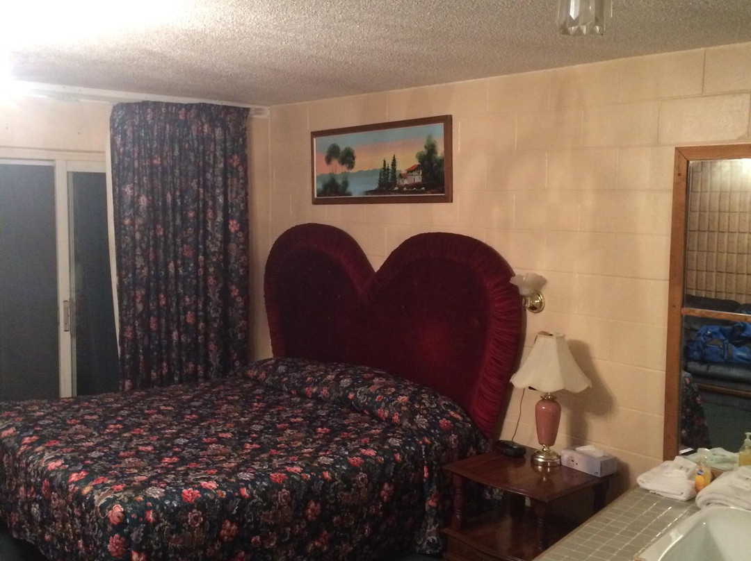 Top Notch Restaurant & Motel