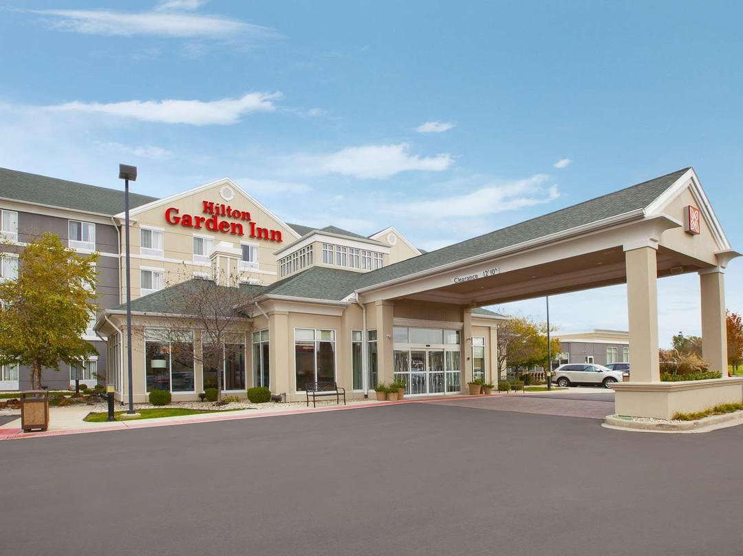 梅里尔维尔希尔顿花园旅馆主图