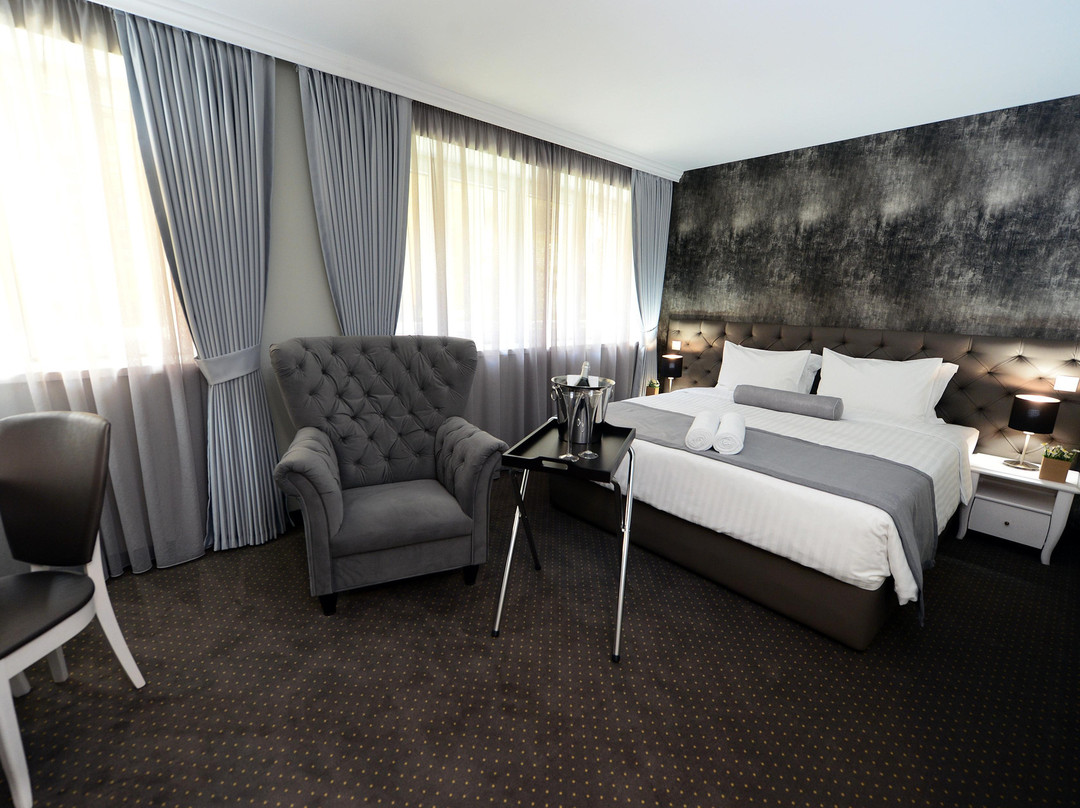 Alexandar Square Boutique Hotel