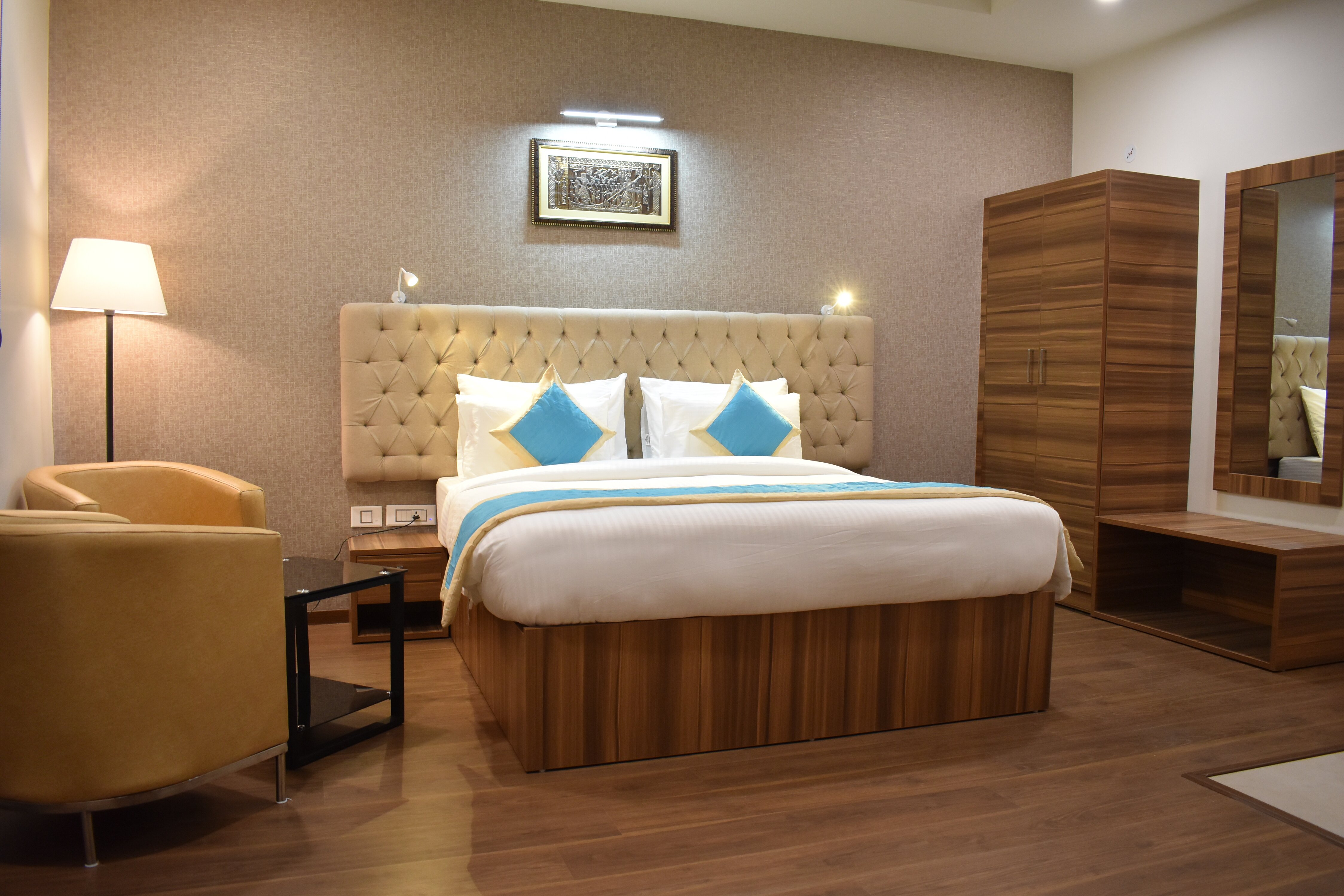 The Grand Hotel-官方
