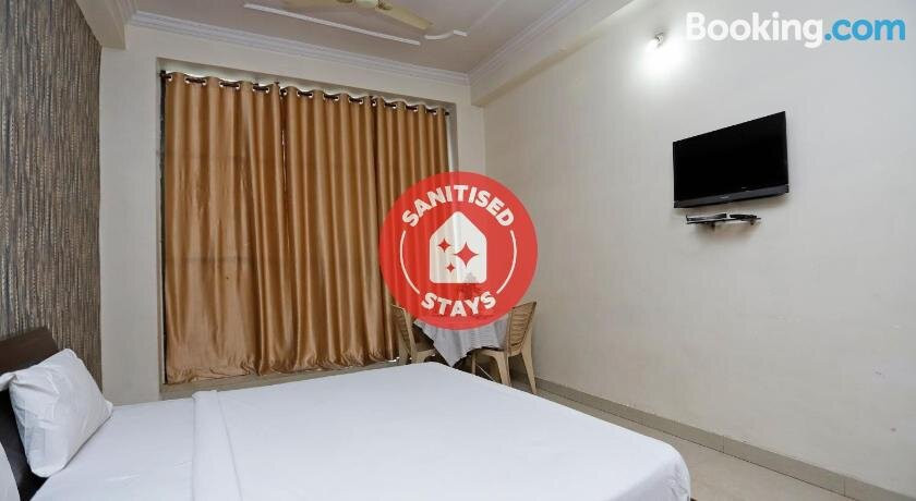 SPOT ON 39940 Shree Shine