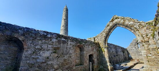 Ardmore Round Tower And Cathedral-Ardmore必去景点