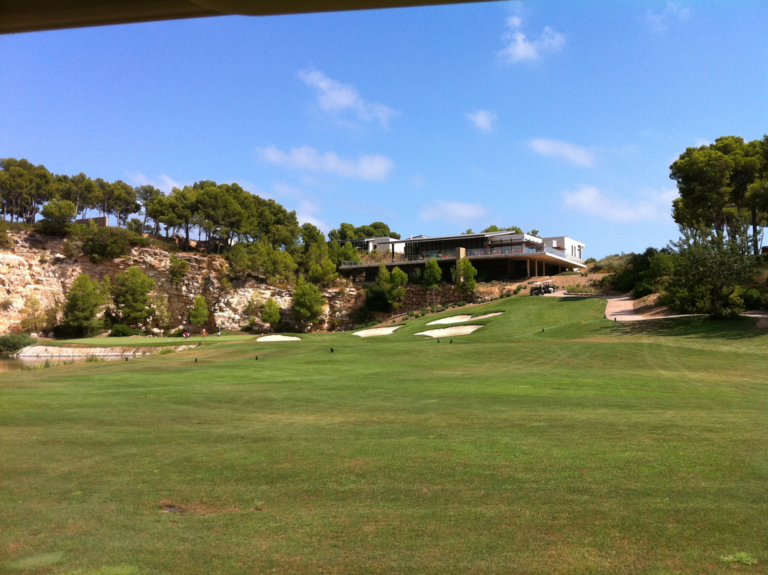 Infinitum Golf Hills-萨洛必去景点