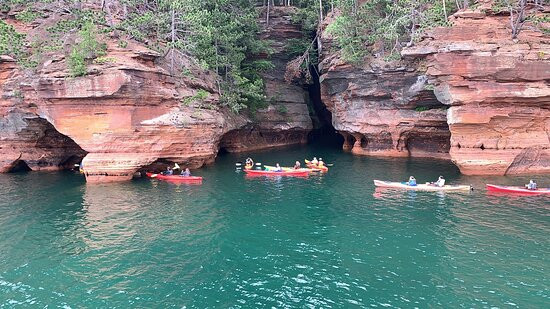 Apostle Islands National Lakeshore Ice Caves-Bayfield必去景点