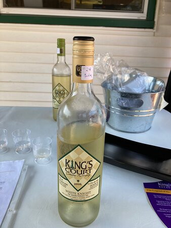 King's Court Estate Winery景点图片