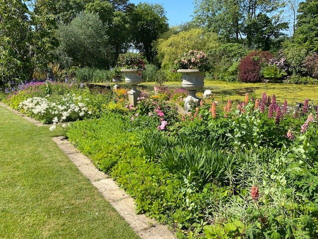 Hindringham Hall Gardens景点图片