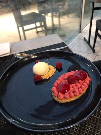 Hôtel Restaurant La Citadelle de Blaye主图