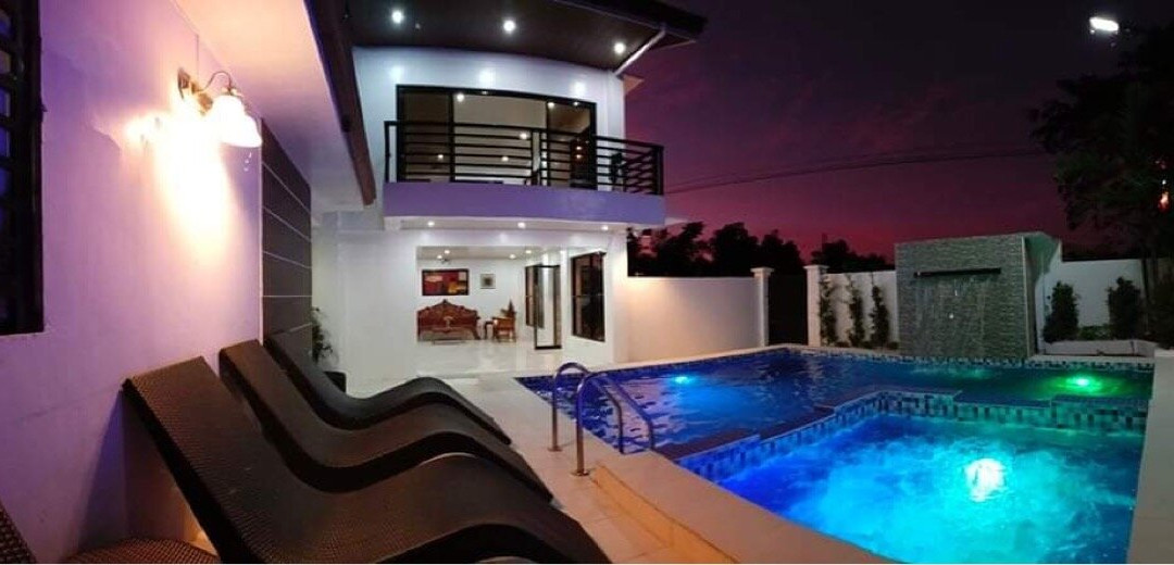 Vizales Guest House/hotel