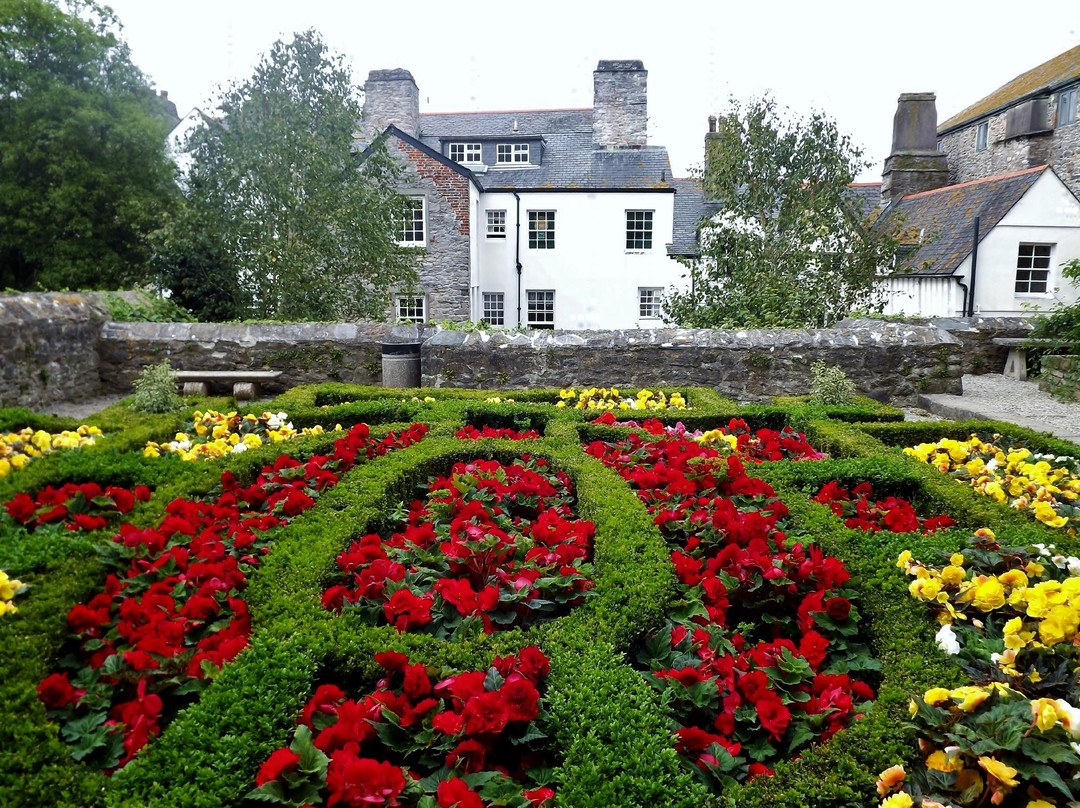 Elizabethan Gardens景点图片
