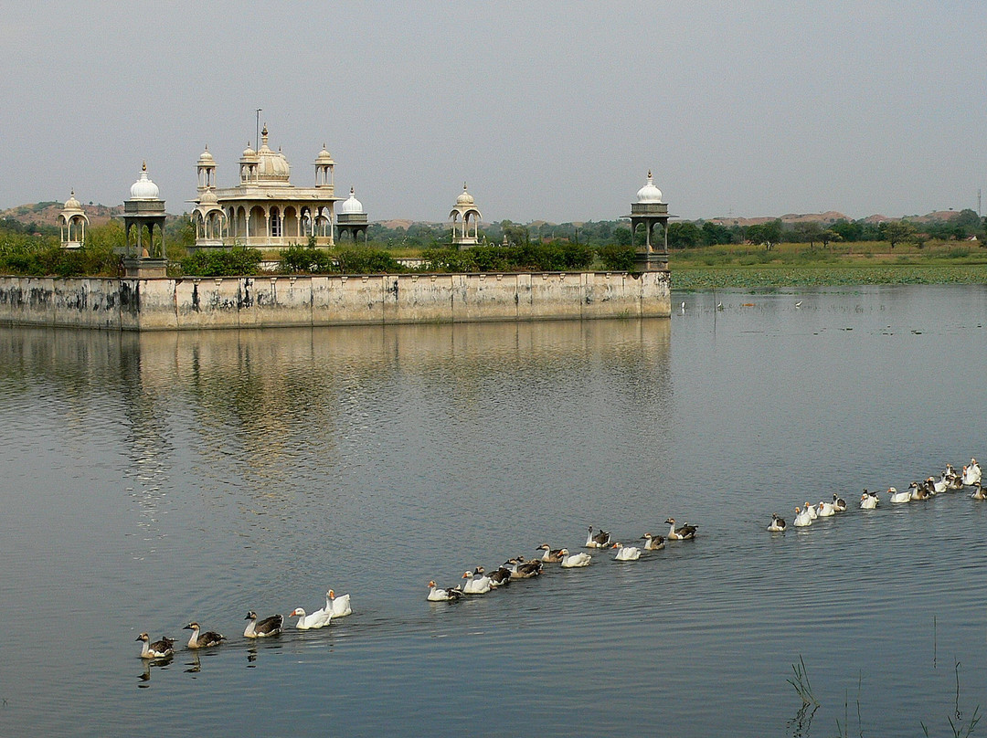 Gaib Sagar Lake景点图片