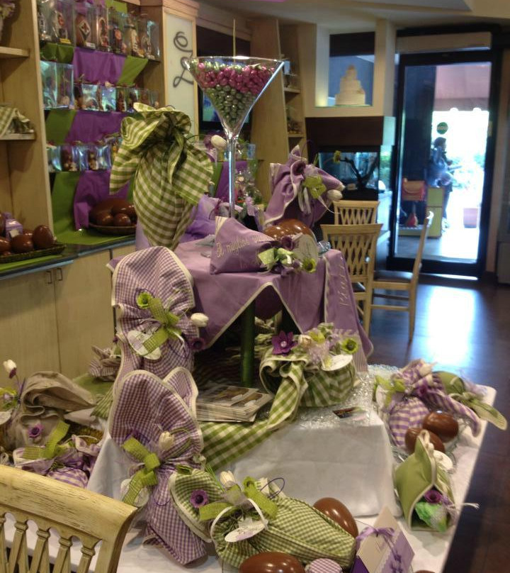 Fornacette餐馆和美食-Zanobini Pasticceria