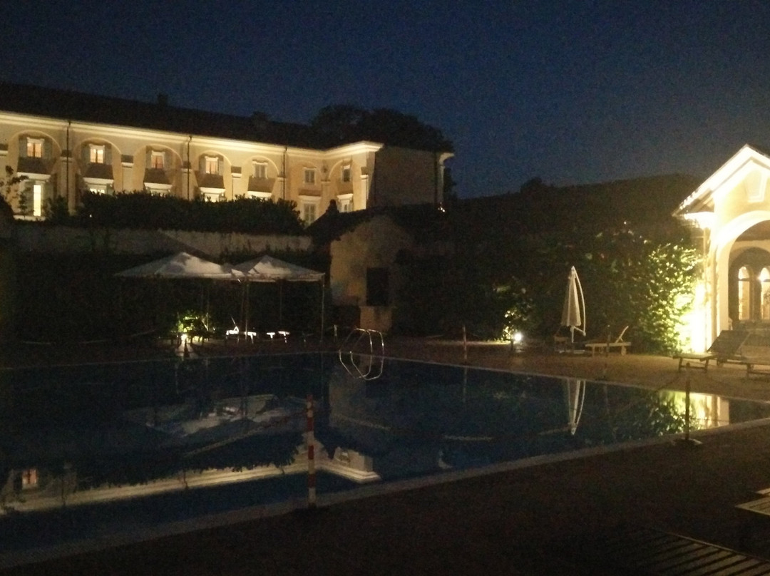 Scarmagno餐馆和美食-Le Scuderie