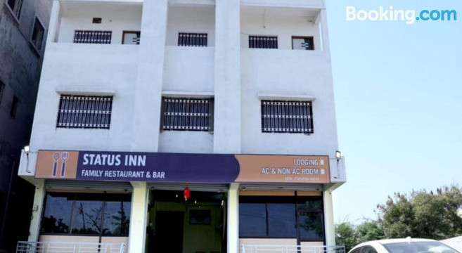 Hotel Status Inn