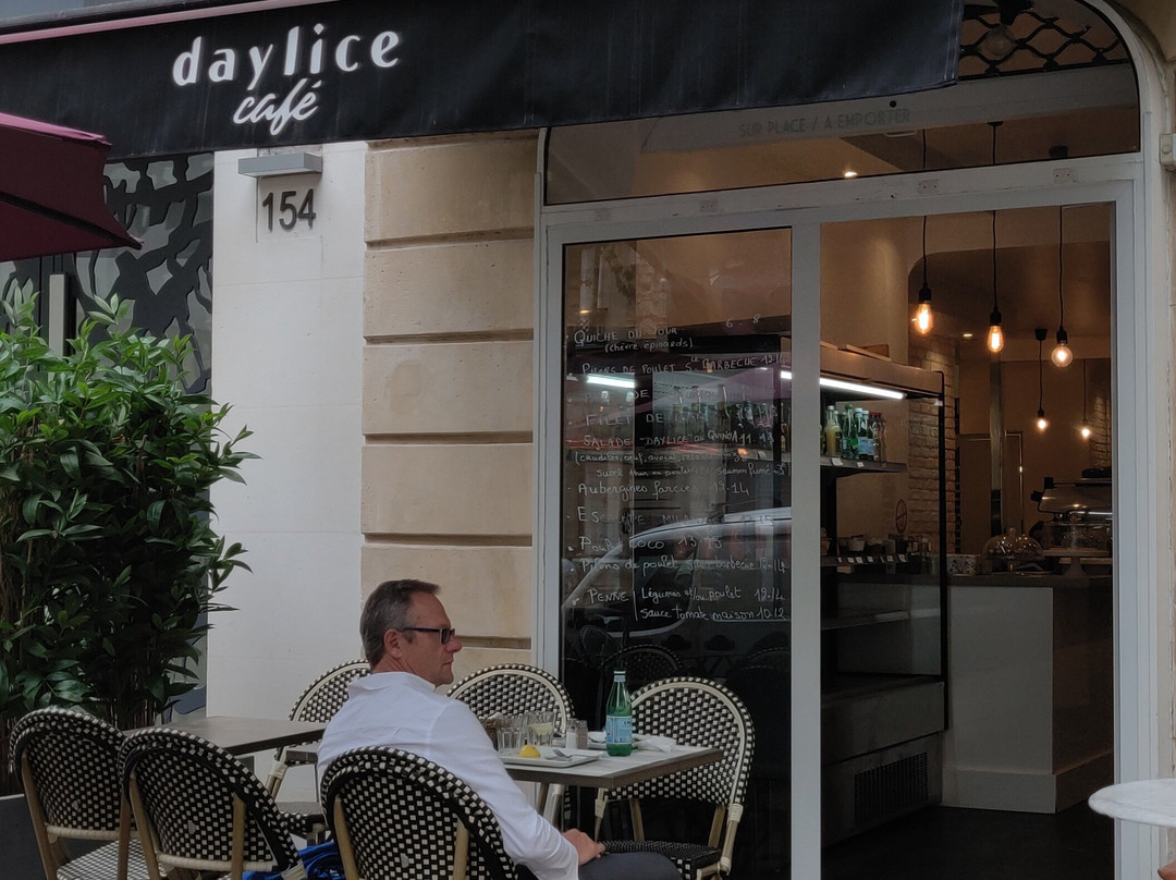 Daylice Cafe