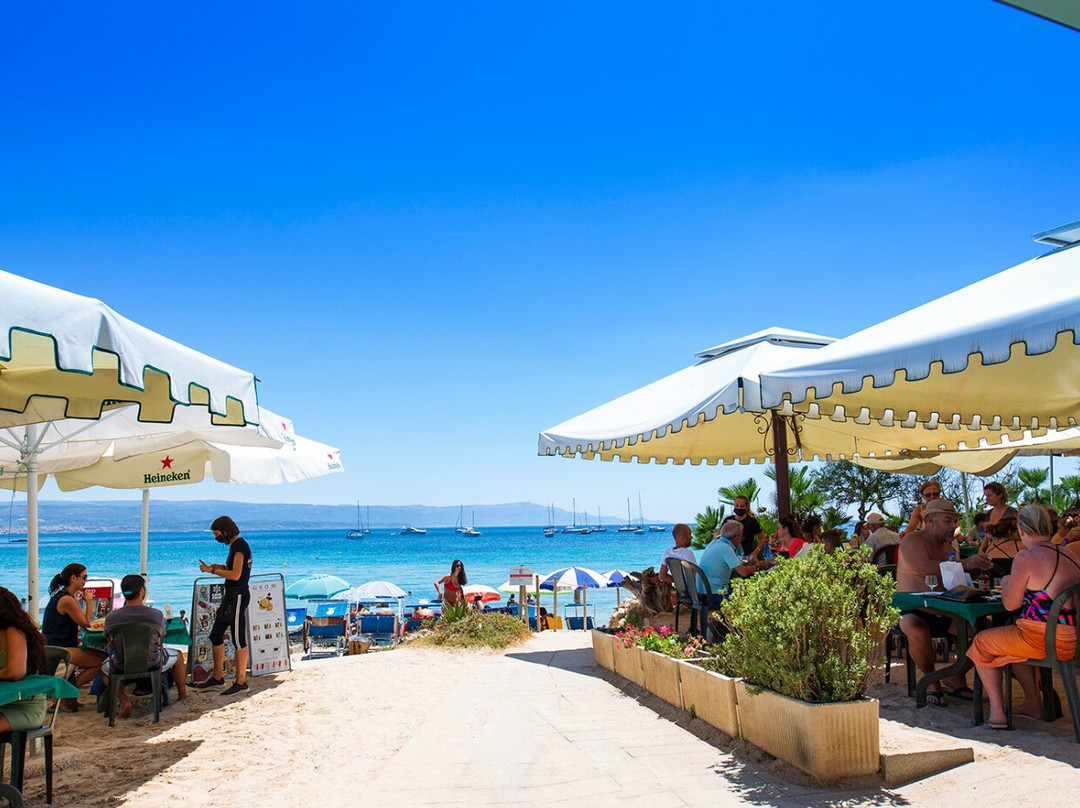 Porto Conte餐馆和美食-La Torre – Bar Ristorante