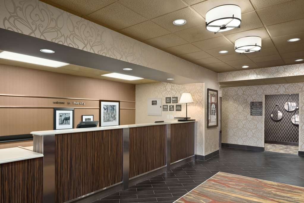 Hampton Inn Pell City主图