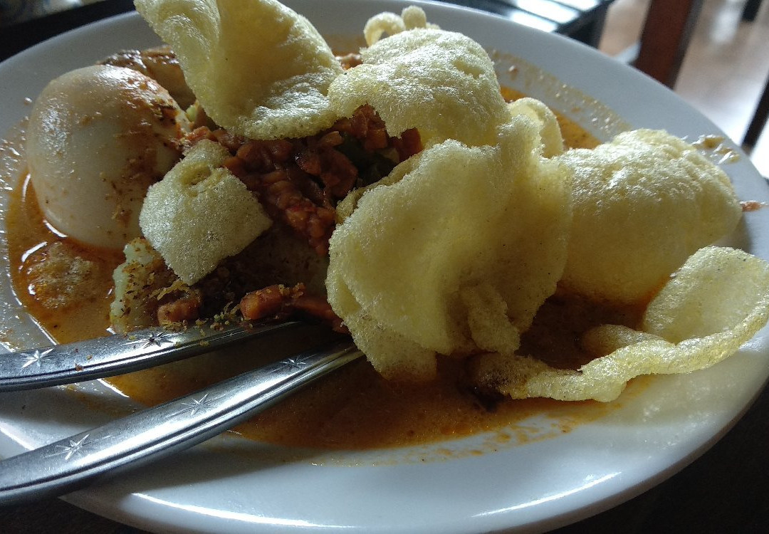 Gunung Bunder 2餐馆和美食-Lontong Sayur & Nasi Uduk Medan Bu Susi