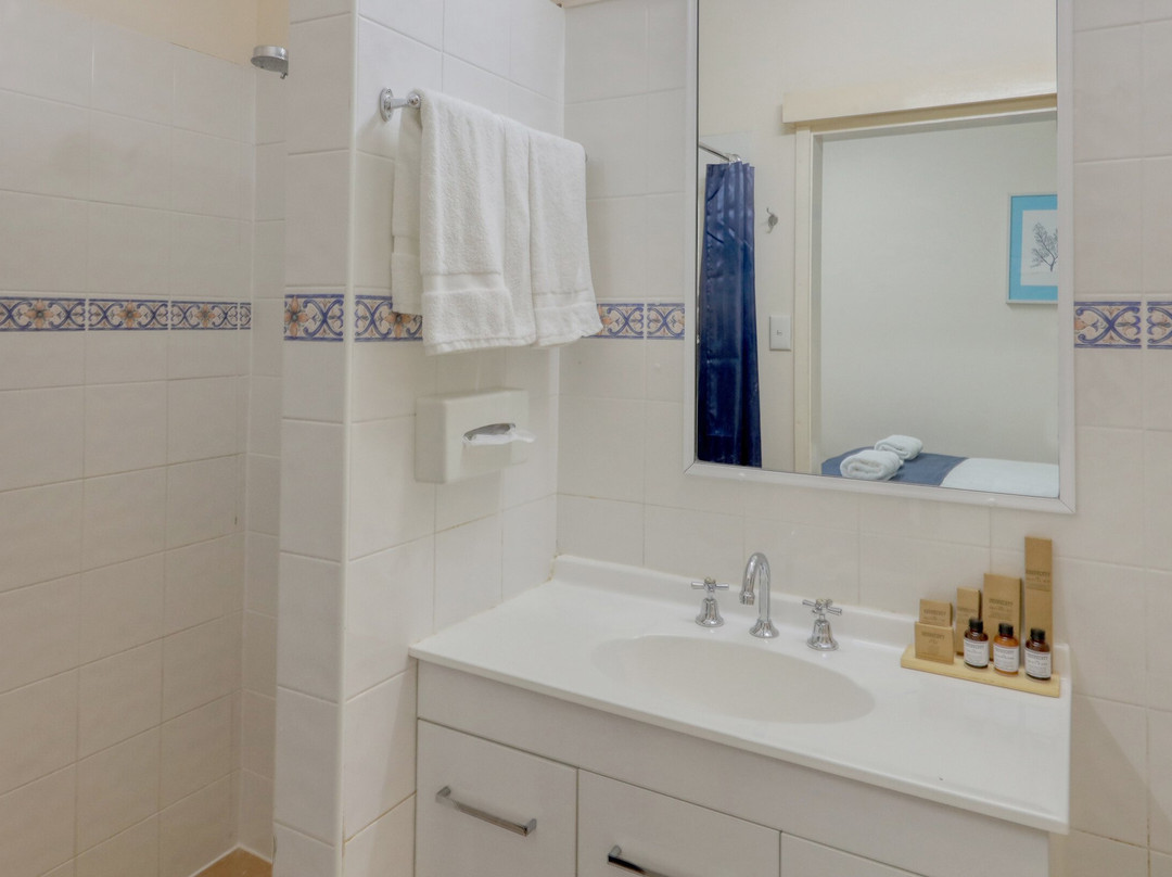 边境汽车酒店主图