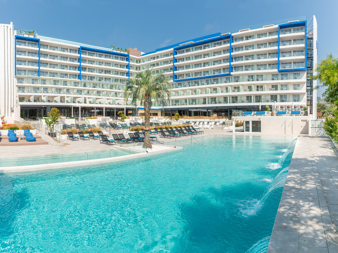 L'Azure Hotel主图