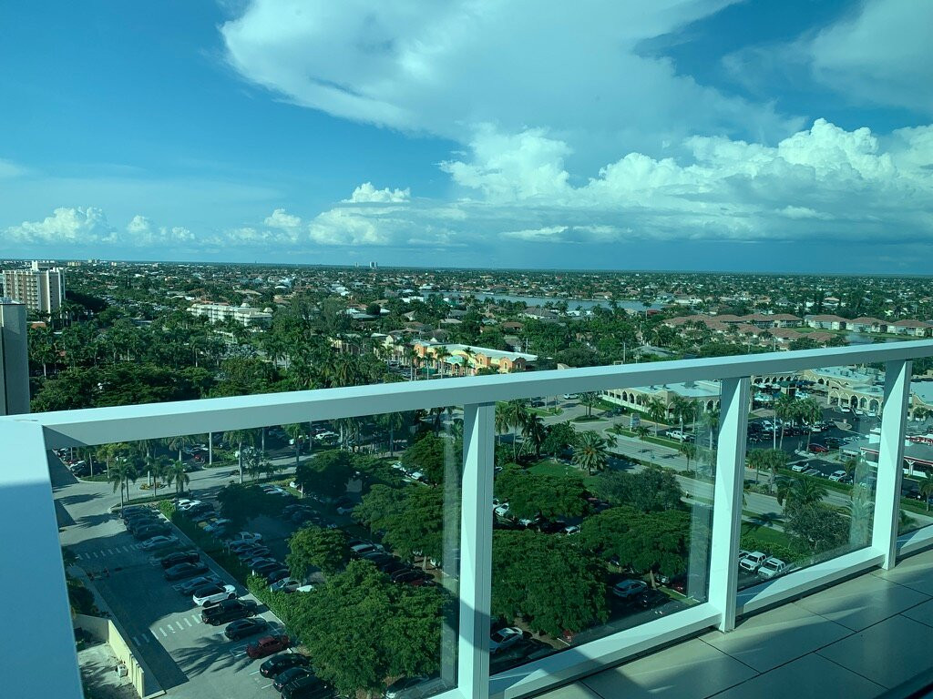 水晶海岸万豪酒店主图