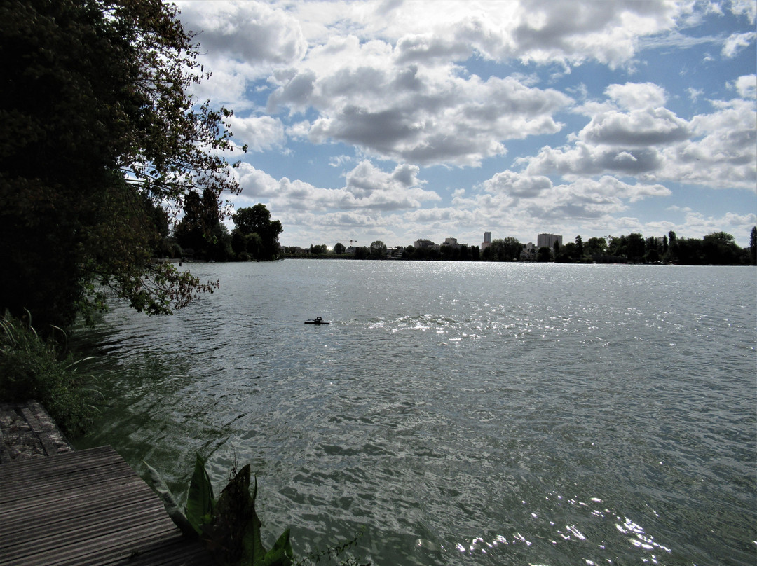 Jardin De La Villa Du Lac-昂吉安莱班必去景点
