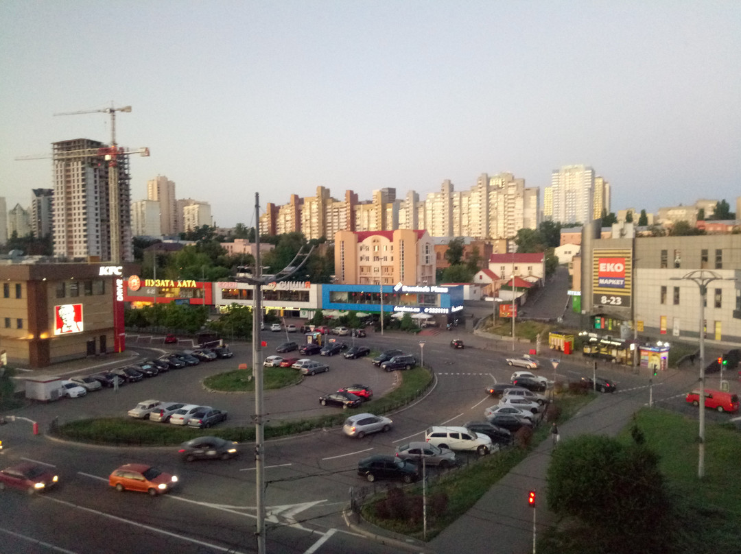 基辅火车站宜必思酒店主图