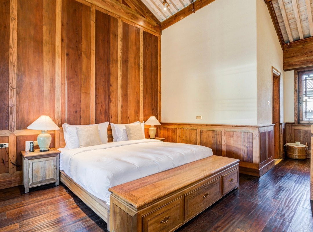 松赞茨中山居主图