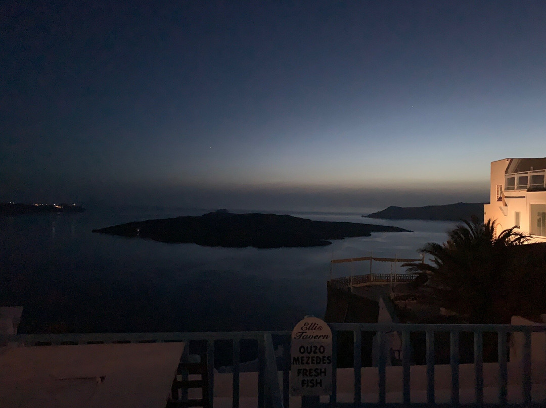 Essence Tours Santorini-圣托里尼必去景点