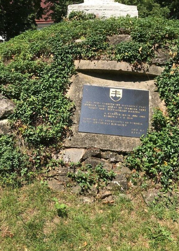 Dvojkríž - Cyrilo-metodský kríž-Risnovce必去景点