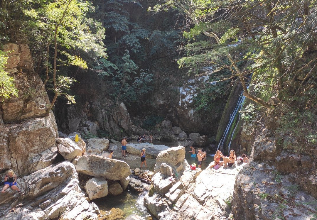 Varvara Waterfalls-Olympiada必去景点