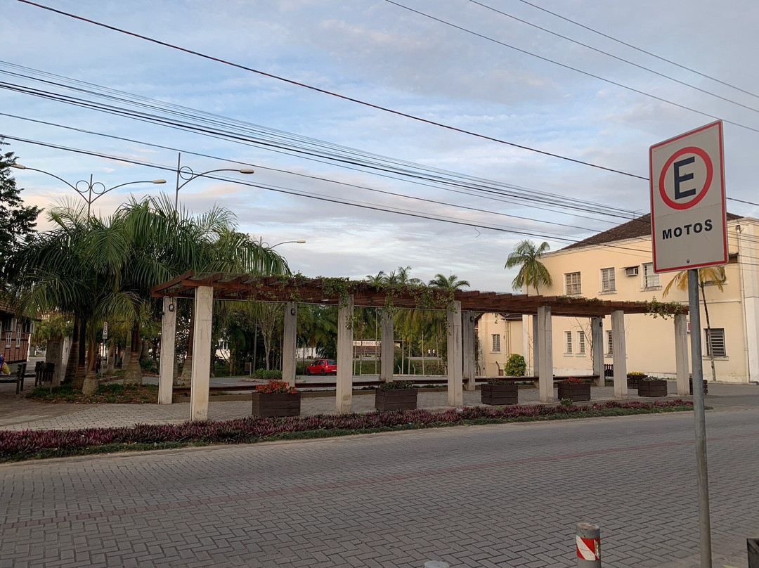 Praca Frederico Donner-Timbo必去景点